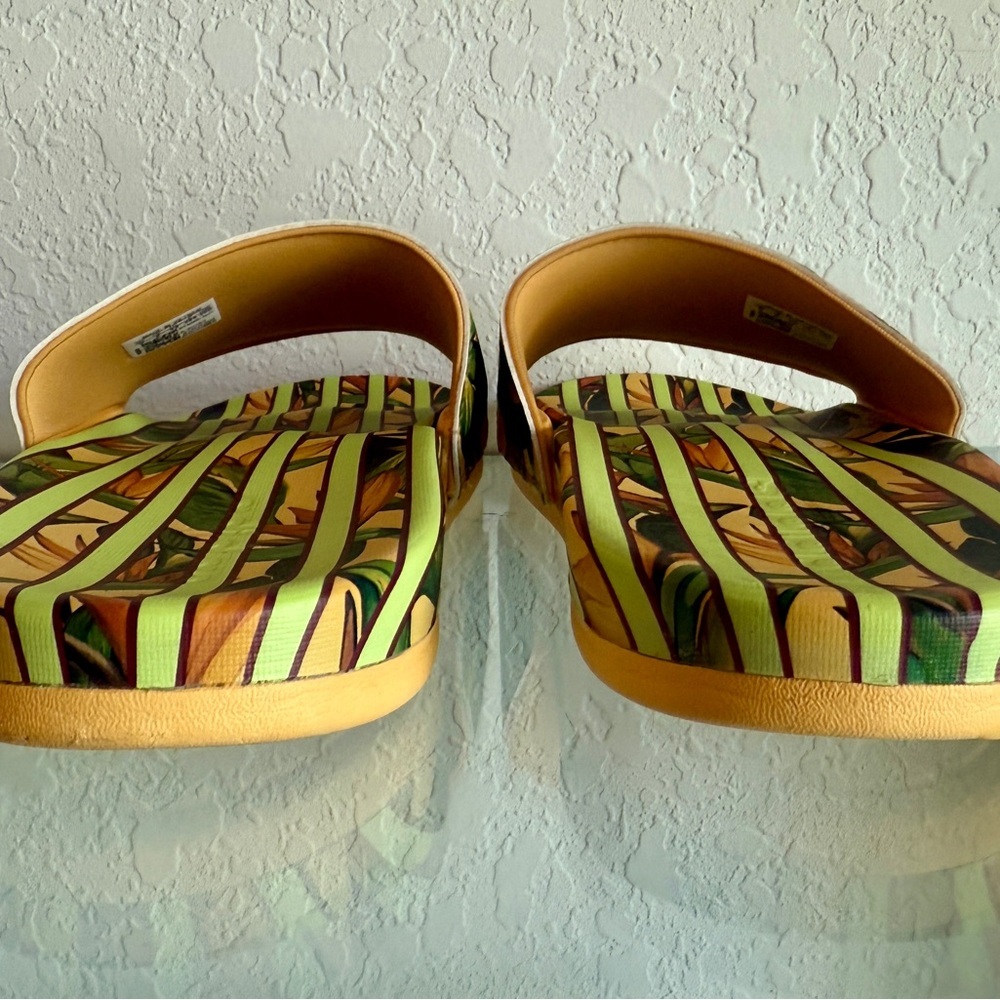 FARM Rio Striped Floral Multicolor Adidas Adilette Comfort Slide Sandals Size 9 - Picture 4 of 7